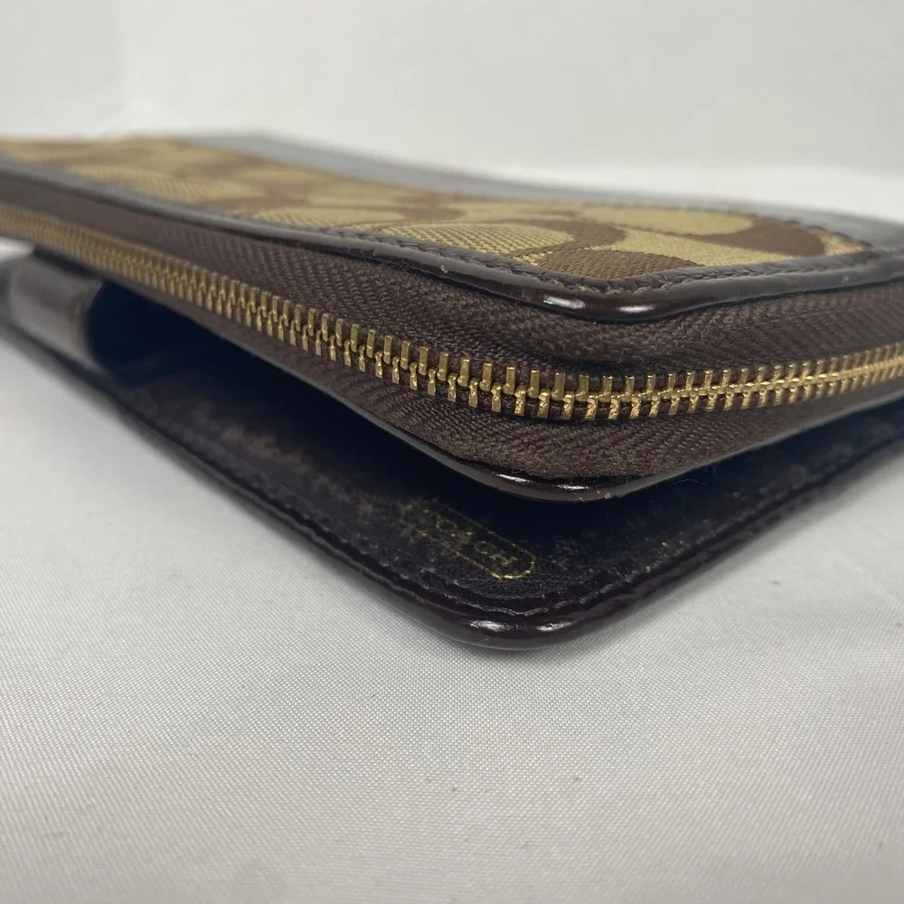 Coach Womens Brown Signature Canvas‎ Monogram Legacy Stripe Tri-Fold Wallet Snap
